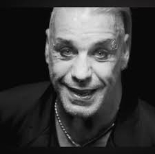 El nuevo video de Till Lindemann “Meine Welt” fue lanzado hace unos  momentos.🔥 ¿Qué les pareció? Los leemos 👀 #TillLindemannOfficial  #TillLindemann #Rammexicanos #RAMMSTEIN #31Jahre