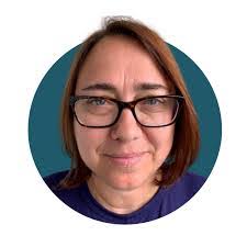 Whitney Dee's Instagram, Twitter & Facebook