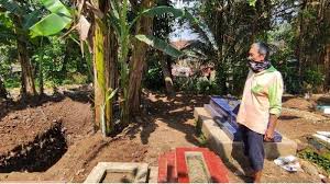 Taman air juga turut melengkapi keindahan yang ada di taman bunga nusantara. Https Banyumas Tribunnews Com 2021 07 26 Video Penjual Kandang Ayam Dan Burung Di Banjarnegara Terdampak Pandemi Https Cdn 2 Tstatic Net Banyumas Foto Bank Images Warsono Penjual Kurungan Ayam Banjarnegara 2 Jpg Warsono Warga Rt 06