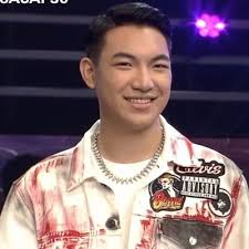 xy✨ (@darrenespanyo)