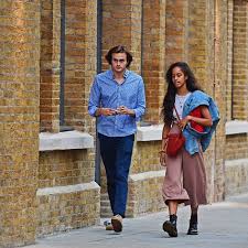 President obama's eldest daughter, who recently turned 16, was does malia obama have a new guy in her life!? Kenyans React As Malia Obama S Pics With Boyfriend Leak In 2021 Malia Obama Michelle And Barack Obama Sasha Obama Boyfriend