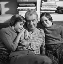 Jimmy Stewart And Twin Daughters Actor James Actors Old Movie Stars