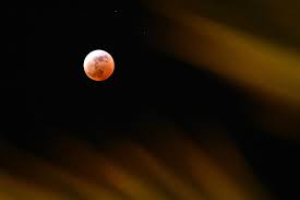 Lua Cheia em Agosto! Calendário Lunar 2025 Revela Segredos do Céu