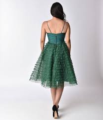 Our vintage wedding gowns feature styles from a range of popular eras. Unique Vintage 1950s Emerald Green Ruffled Tulle Sweetheart Cupcake Sw