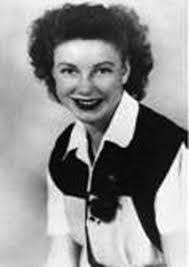 Lisa Hallock's Instagram, Twitter & Facebook