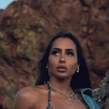 I'm not a girl, not yet a women. #instagood #photography #love