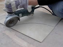 Je nach fliese kommen dabei entweder manuelle oder elektrische schneidwerkzeuge zum einsatz. Kurvenscheibe Geschlossener Rand