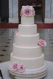 5 Tier Wedding Cake White Icing Brushed Embroidery Lace Sugar Roses From Www Tortebella Co Uk Cake 5 Tier Wedding Cakes Wedding Cakes