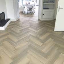 de jager interieurprojecten op instagram therdex 7001 herringbone therdex herringbone herringbonefloor visgraa visgraat vloer vloeren huis interieur