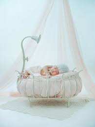 Artistic documentary family, newborn and portrait photography that is unposed, relaxed and beautifully real, capturing your family just as you are. Newborn Photography Props Baby Bathtub Shower Posing Theme Interior And Exterior Scenery Iron Bathtub Baby Shower Props Buy At The Price Of 88 20 In Aliexpress Com Imall Com
