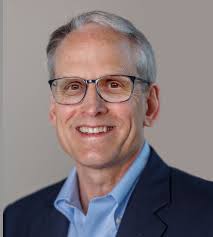 IIHS elects former Progressive exec to head 2023 board