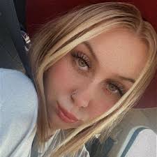 tess cook (@Tessbc7)