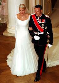 Haakon Y Mette Marit Royal Wedding Gowns Royal Brides Royal Wedding Dress