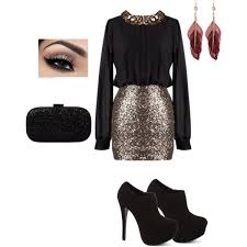 You won't run out of activities or ways to keep your guests entertained because gaming is the theme of the night. Pin By Vima Moonien On Fashion Dinner Party Outfits Birthday Party Outfits Casual Party Outfit