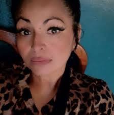 Jeannette Miranda's Instagram, Twitter & Facebook