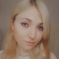 Juliette Townsend's Instagram, Twitter & Facebook