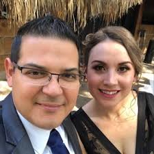 Abigail Robles (@abigailrobles21)