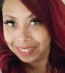 Leighann Hewitt's Instagram, Twitter & Facebook