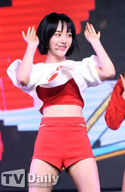 Their last comeback was at the very start of last year with bing bing and excuse me. Fyaoa On Twitter 180528 Aoa Mina Bingle Bangle Comeback Showcase Aoa Binglebangle ë¹™ê¸€ë±…ê¸€