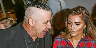 But apparently not, because yesterday, august 28th, the vocalist was arrested and detained by the russian police. Simone Thomalla Uber Sophias Ex Till Lindemann Finger Weg Von Meiner Tochter