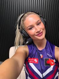 Holly Rose (@hollyegan__) • Instagram photos and videos