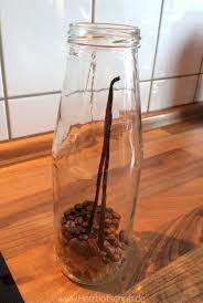 Rezept Selbstgemachter Kaffeelikor Schmeckt Wie Kahlua Herzelei De Rezept Selbstgemachte Geschenke Aus Der Kuche Selbstgemacht Likor Selber Machen Rezept