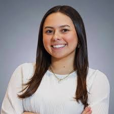 Carolyn Murillo's Instagram, Twitter & Facebook