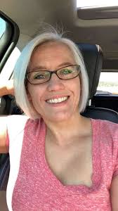 I turned 57😅🎂, I baked myself a cake and now I want some good wishes  🎂❤️️❤🙏🙏