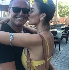 Born march 22, 1981) is an argentine model, actress and jelinek was born and raised in villa maría, córdoba province, argentina. Karina Jelinek Amore Amorejelinek Twitter