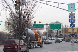 I'm not quiet sure which expressways i'm allowed to drive in.i work part time for a moving furniture company so half the times i drive uhaul trucks.luckily so worry about the size. Trucks Will Be Permitted On Grand Central Parkway In Astoria Ending Soul Piercing Noise On Local Streets Qns Com