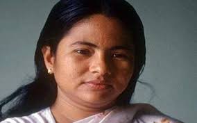 I have my fingers crossed! West Bengal Cm Mamata Banerjee S Political Journey Indiatoday