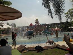 4.8 ( 2,454 ulasan ) 50k+ kali dipesan. Suasana Juwana Water Fantasy Jwf Pati