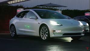 Choose the desired trim / style from the dropdown list to see the corresponding specs. Lithium Produced For Tesla S Batteries Is Less Polluting Than 31 Cups Of Coffee Researcher