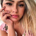 Yvonne Alves's Instagram, Twitter & Facebook