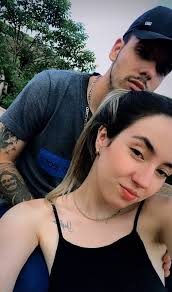 BlogMeiaHoraNoticias.com: HOMEM atira na ex namorada no BAIRRO BANCÀRIOS em  Laranjeiras do Sul , na fuga bate em veículo no centro e FOGE !!