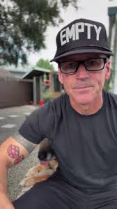 Thank you to Holly @sofetchbham for this K9 Valor box for Radar’s  retirement. How did she even know he was in need of a new grenade?