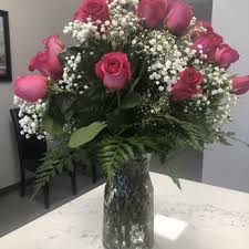 Hours may change under current circumstances Hyvee Floral Shop Florists 3235 Oakland Rd Ne Cedar Rapids Ia Phone Number Yelp