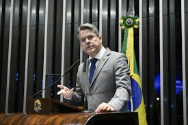 Alessandro vieira sometimes better known as delegado alessandro vieira is a federal senator of brazil for faster navigation, this iframe is preloading the wikiwand page for alessandro vieira. Criterios Para Posse De Armas Sao Balburdia Legislativa Diz Senador Alessandro Vieira Jovem Pan