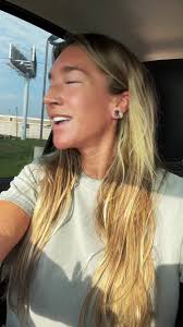 Kendra Messer (@baesikmess)'s videos with olivafashion.cx