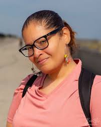 This beautiful photo of our lovely Sue Lay was taken by Bob Baines🎩