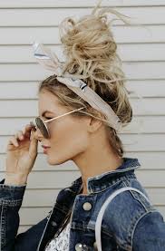 Amber Fillerup Barefoot Blonde Headband Hairstyles Scarf Hairstyles Top Knot Hairstyles
