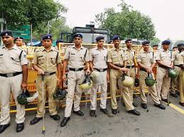 Charlie academy is specialized for ssc delhi police head constable, constable, cpo si, ssb constable exam pattern, syllabus and physical test preparation. 20 Delhi Police Personnel Awarded Police Medals The Economic Times