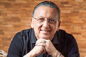 Galvão bueno was born on july 21, 1950 in rio de janeiro, rio de janeiro, brazil as carlos eduardo dos santos galvão bueno. Galvao Bueno Da Fim Em Uma Era E Anuncia Demissao Na Globo 30 Anos