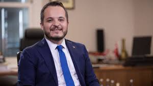 Zafer sönmez, varlık fonu'na atanmasının ardından merakla araştırılan isimler arasında yer aldı. Xogoq Arte39lm