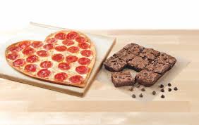 This link is to an external site that may or may not meet accessibility guidelines. Heart Shaped Pizza At Papa John S For Valentine S Day Simplemost
