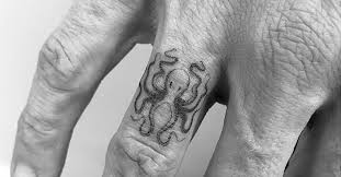 Single Needle Octopus Tattoo On The Right Ring Finger Tattoo Artist Daniel Winter Tags Categor Octopus Tattoo Flower Finger Tattoos Single Needle Tattoo
