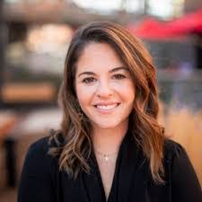 Julia Wolfenbarger's Instagram, Twitter & Facebook