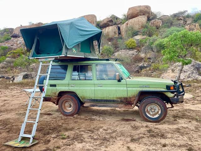 Land Cruiser hardtop safari vehicle hire Rwanda | Safari 4x4