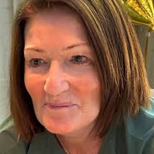 Big news! HUGE!! Last week we got the keys to our very own home 🥹 I  actually don't think it's really sank in yet because it happened so fast. I  don't own