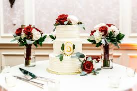 Red and white wedding cakes pictures. Three Tier White Wedding Cake With Red And White Roses